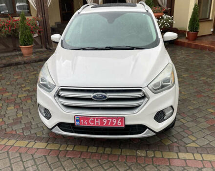 Бежевий Форд Ескейп, об'ємом двигуна 1.5 л та пробігом 227 тис. км за 13400 $, фото 4 на Automoto.ua