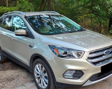 Бежевий Форд Ескейп, об'ємом двигуна 0 л та пробігом 72 тис. км за 9300 $, фото 1 на Automoto.ua