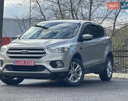 Бежевый Форд Эскейп, объемом двигателя 1.5 л и пробегом 235 тыс. км за 9350 $, фото 3 на Automoto.ua