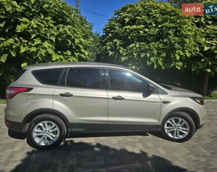 Бежевий Форд Ескейп, об'ємом двигуна 2.5 л та пробігом 116 тис. км за 15300 $, фото 1 на Automoto.ua