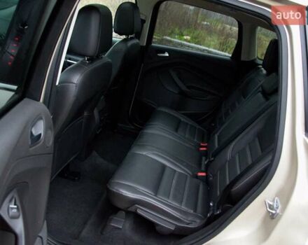 Бежевый Форд Эскейп, объемом двигателя 2 л и пробегом 141 тыс. км за 14900 $, фото 28 на Automoto.ua