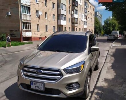 Бежевый Форд Эскейп, объемом двигателя 1.5 л и пробегом 152 тыс. км за 12420 $, фото 2 на Automoto.ua