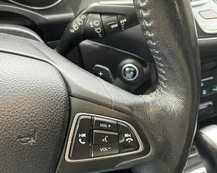 Бежевий Форд Ескейп, об'ємом двигуна 1.5 л та пробігом 227 тис. км за 13400 $, фото 13 на Automoto.ua