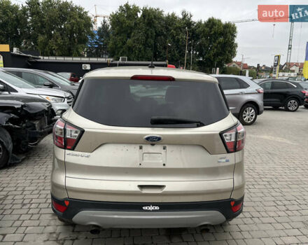 Бежевый Форд Эскейп, объемом двигателя 1.5 л и пробегом 158 тыс. км за 8999 $, фото 5 на Automoto.ua