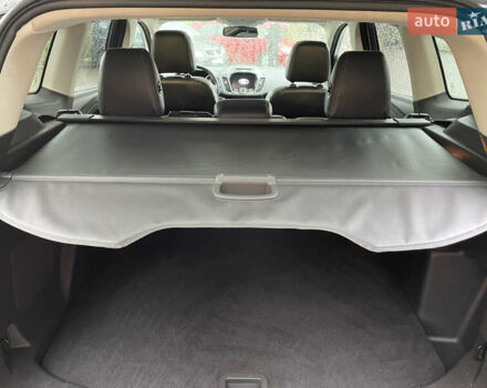 Бежевий Форд Ескейп, об'ємом двигуна 1.5 л та пробігом 227 тис. км за 13400 $, фото 9 на Automoto.ua