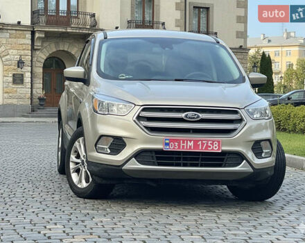 Бежевый Форд Эскейп, объемом двигателя 1.5 л и пробегом 236 тыс. км за 9150 $, фото 2 на Automoto.ua