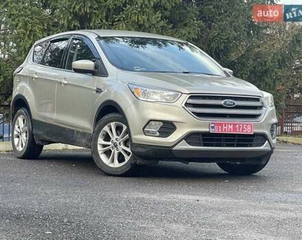 Бежевый Форд Эскейп, объемом двигателя 1.5 л и пробегом 235 тыс. км за 9350 $, фото 4 на Automoto.ua