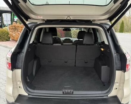 Бежевый Форд Эскейп, объемом двигателя 2 л и пробегом 118 тыс. км за 14000 $, фото 1 на Automoto.ua