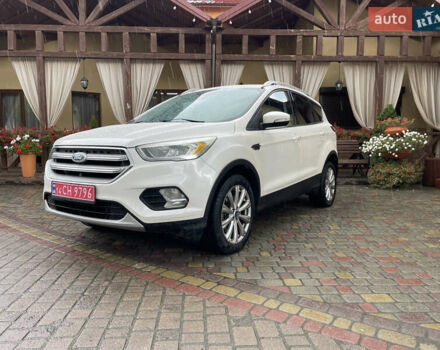 Бежевий Форд Ескейп, об'ємом двигуна 1.5 л та пробігом 227 тис. км за 13400 $, фото 3 на Automoto.ua