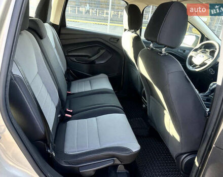 Бежевый Форд Эскейп, объемом двигателя 2.5 л и пробегом 190 тыс. км за 10199 $, фото 21 на Automoto.ua