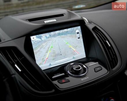 Бежевый Форд Эскейп, объемом двигателя 2 л и пробегом 141 тыс. км за 14900 $, фото 4 на Automoto.ua