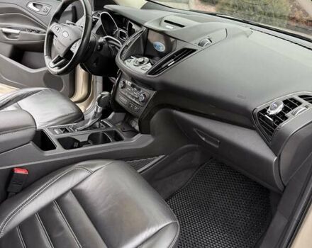 Бежевый Форд Эскейп, объемом двигателя 2 л и пробегом 118 тыс. км за 14000 $, фото 10 на Automoto.ua