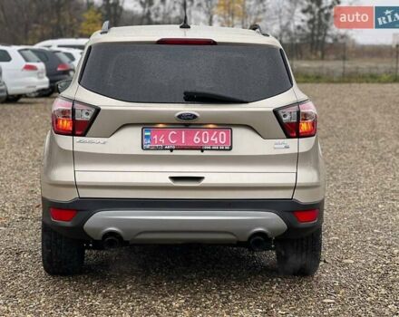Бежевый Форд Эскейп, объемом двигателя 1.5 л и пробегом 107 тыс. км за 13500 $, фото 4 на Automoto.ua