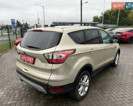 Форд Эскейп 2017 в Луцке на Automoto.ua Бежевый Форд Эскейп, объемом двигателя 1.5 л и пробегом 139 тыс. км за 10500 $, фото 4 на Automoto.ua