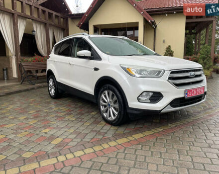 Бежевий Форд Ескейп, об'ємом двигуна 1.5 л та пробігом 227 тис. км за 13400 $, фото 2 на Automoto.ua