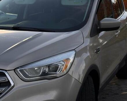 Бежевый Форд Эскейп, объемом двигателя 0 л и пробегом 164 тыс. км за 10899 $, фото 2 на Automoto.ua