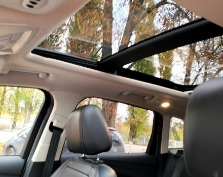 Бежевый Форд Эскейп, объемом двигателя 2 л и пробегом 130 тыс. км за 15500 $, фото 2 на Automoto.ua