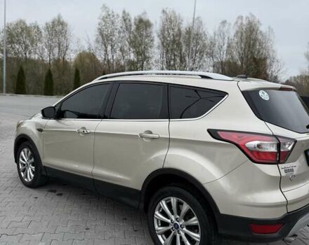 Бежевый Форд Эскейп, объемом двигателя 2 л и пробегом 118 тыс. км за 14000 $, фото 7 на Automoto.ua