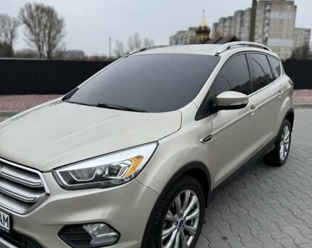 Бежевый Форд Эскейп, объемом двигателя 2 л и пробегом 118 тыс. км за 14000 $, фото 6 на Automoto.ua