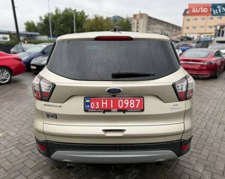 Форд Эскейп 2017 в Луцке на Automoto.ua Бежевый Форд Эскейп, объемом двигателя 1.5 л и пробегом 139 тыс. км за 10500 $, фото 3 на Automoto.ua