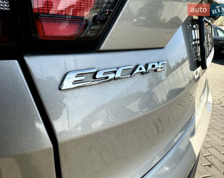 Бежевый Форд Эскейп, объемом двигателя 2.5 л и пробегом 190 тыс. км за 10199 $, фото 11 на Automoto.ua