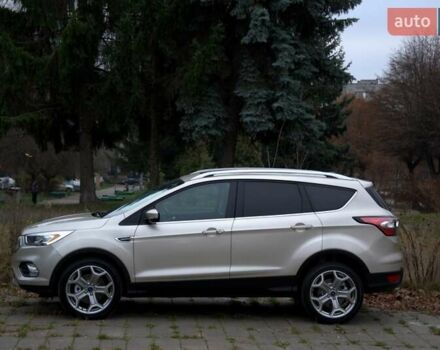 Бежевый Форд Эскейп, объемом двигателя 2 л и пробегом 141 тыс. км за 14900 $, фото 9 на Automoto.ua
