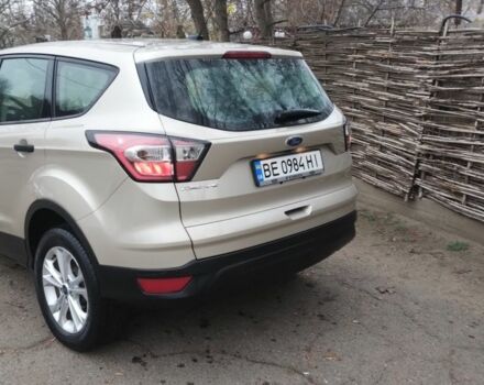 Бежевый Форд Эскейп, объемом двигателя 2.5 л и пробегом 43 тыс. км за 13900 $, фото 1 на Automoto.ua