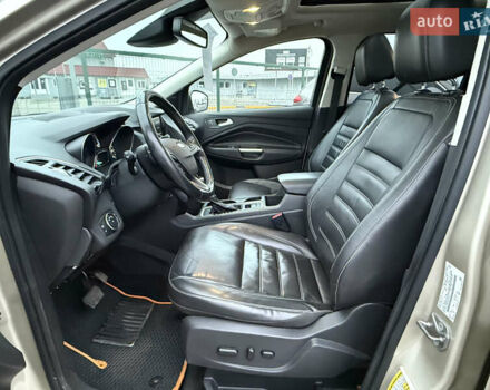 Бежевый Форд Эскейп, объемом двигателя 2 л и пробегом 128 тыс. км за 15990 $, фото 10 на Automoto.ua