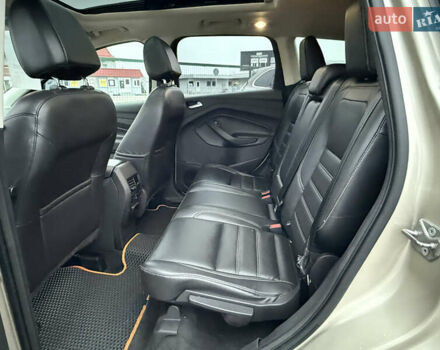 Бежевый Форд Эскейп, объемом двигателя 2 л и пробегом 128 тыс. км за 15990 $, фото 11 на Automoto.ua