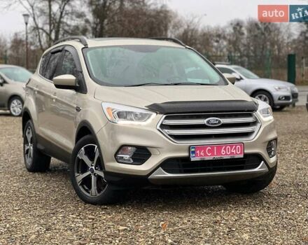 Бежевый Форд Эскейп, объемом двигателя 1.5 л и пробегом 107 тыс. км за 13500 $, фото 7 на Automoto.ua