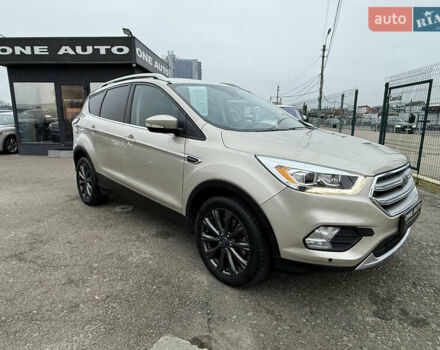 Бежевый Форд Эскейп, объемом двигателя 2 л и пробегом 128 тыс. км за 15990 $, фото 7 на Automoto.ua