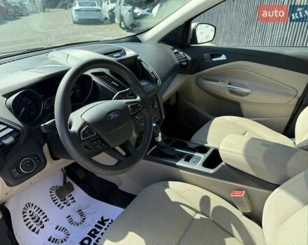 Бежевий Форд Ескейп, об'ємом двигуна 1.5 л та пробігом 158 тис. км за 10800 $, фото 5 на Automoto.ua