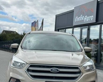 Бежевый Форд Эскейп, объемом двигателя 1.5 л и пробегом 111 тыс. км за 12900 $, фото 1 на Automoto.ua