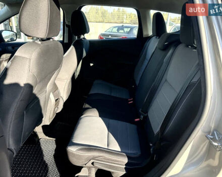 Бежевый Форд Эскейп, объемом двигателя 2.5 л и пробегом 190 тыс. км за 10199 $, фото 19 на Automoto.ua