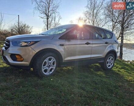 Бежевый Форд Эскейп, объемом двигателя 2.5 л и пробегом 117 тыс. км за 13200 $, фото 3 на Automoto.ua