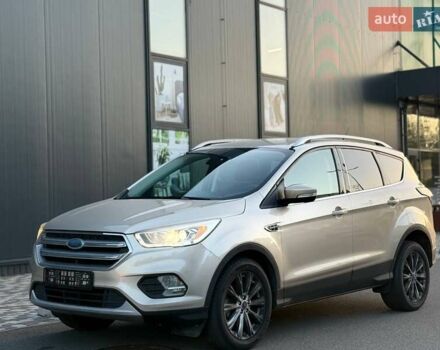 Бежевий Форд Ескейп, об'ємом двигуна 1.5 л та пробігом 38 тис. км за 13800 $, фото 2 на Automoto.ua