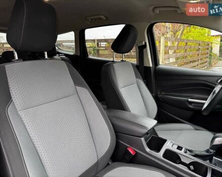 Бежевий Форд Ескейп, об'ємом двигуна 1.5 л та пробігом 57 тис. км за 13990 $, фото 31 на Automoto.ua