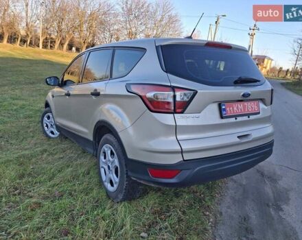 Бежевый Форд Эскейп, объемом двигателя 2.5 л и пробегом 117 тыс. км за 13200 $, фото 2 на Automoto.ua