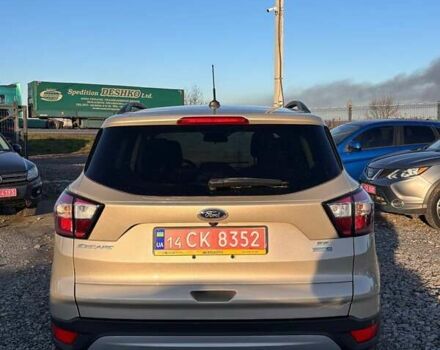 Бежевый Форд Эскейп, объемом двигателя 1.5 л и пробегом 238 тыс. км за 10499 $, фото 6 на Automoto.ua
