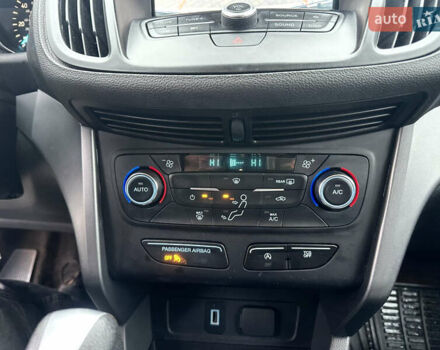 Бежевый Форд Эскейп, объемом двигателя 1.5 л и пробегом 161 тыс. км за 10499 $, фото 14 на Automoto.ua