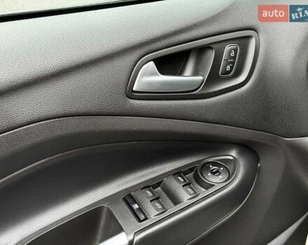 Бежевий Форд Ескейп, об'ємом двигуна 1.5 л та пробігом 57 тис. км за 13990 $, фото 12 на Automoto.ua