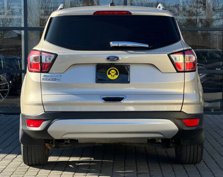 Бежевый Форд Эскейп, объемом двигателя 2.5 л и пробегом 60 тыс. км за 15800 $, фото 4 на Automoto.ua