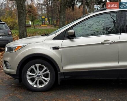 Бежевий Форд Ескейп, об'ємом двигуна 1.5 л та пробігом 57 тис. км за 13990 $, фото 10 на Automoto.ua