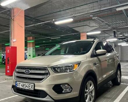 Бежевый Форд Эскейп, объемом двигателя 1.5 л и пробегом 57 тыс. км за 14300 $, фото 2 на Automoto.ua