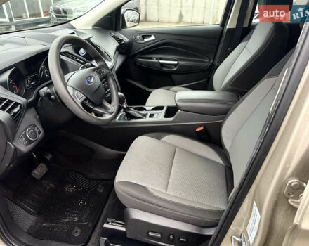 Бежевый Форд Эскейп, объемом двигателя 1.5 л и пробегом 161 тыс. км за 10499 $, фото 9 на Automoto.ua