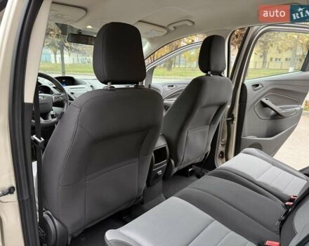 Бежевый Форд Эскейп, объемом двигателя 2.5 л и пробегом 46 тыс. км за 14700 $, фото 21 на Automoto.ua