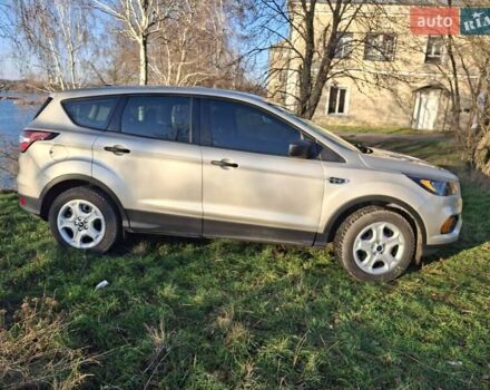 Бежевый Форд Эскейп, объемом двигателя 2.5 л и пробегом 117 тыс. км за 13200 $, фото 6 на Automoto.ua