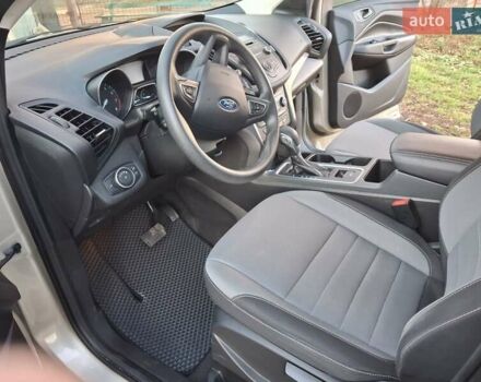 Бежевый Форд Эскейп, объемом двигателя 2.5 л и пробегом 117 тыс. км за 13200 $, фото 1 на Automoto.ua