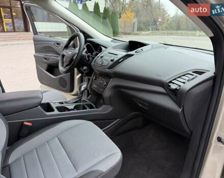 Бежевый Форд Эскейп, объемом двигателя 2.5 л и пробегом 46 тыс. км за 14700 $, фото 24 на Automoto.ua