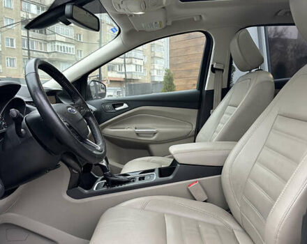 Бежевый Форд Эскейп, объемом двигателя 2 л и пробегом 126 тыс. км за 14400 $, фото 9 на Automoto.ua